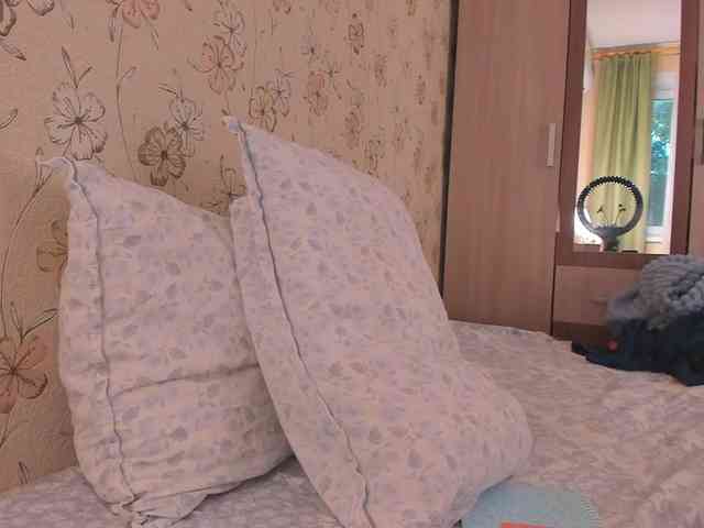 Alicenextdoor webcam