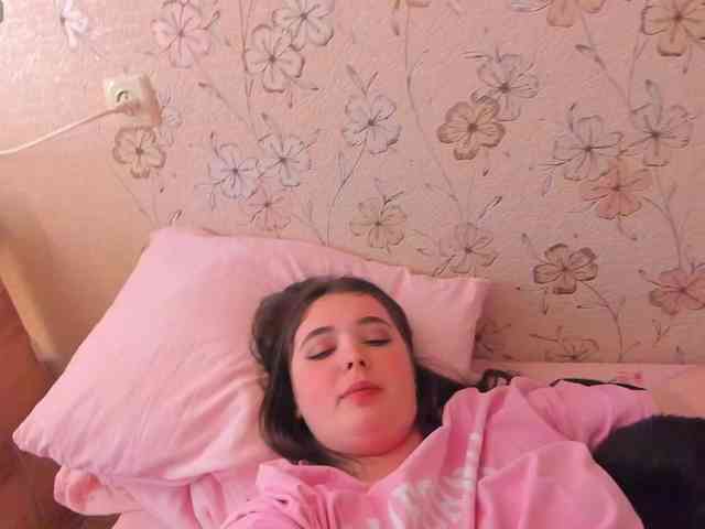 Alicenextdoor webcam
