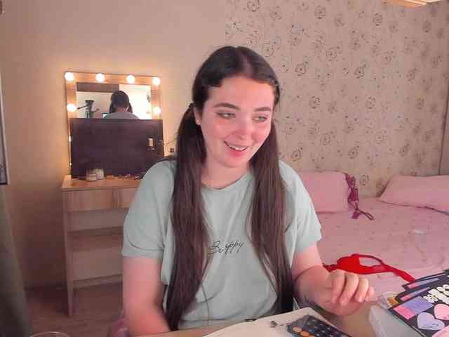 Alicenextdoor webcam