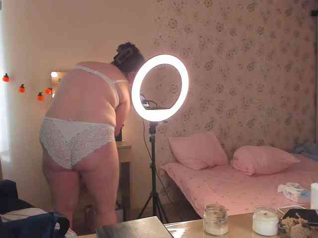 Alicenextdoor webcam