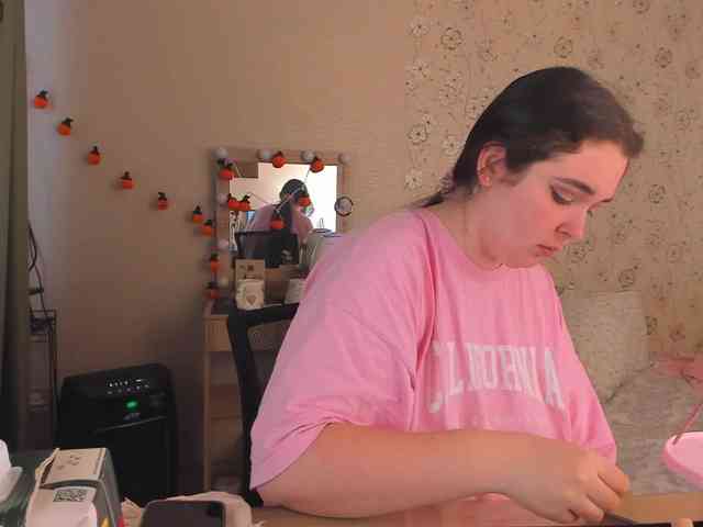 Alicenextdoor webcam
