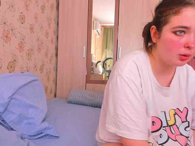Alicenextdoor webcam