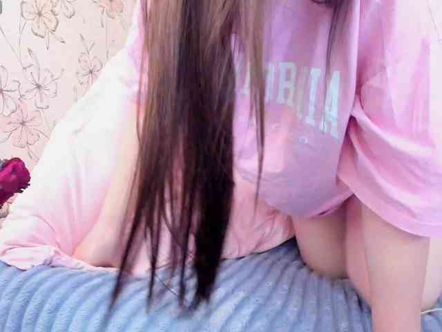 Alicenextdoor webcam