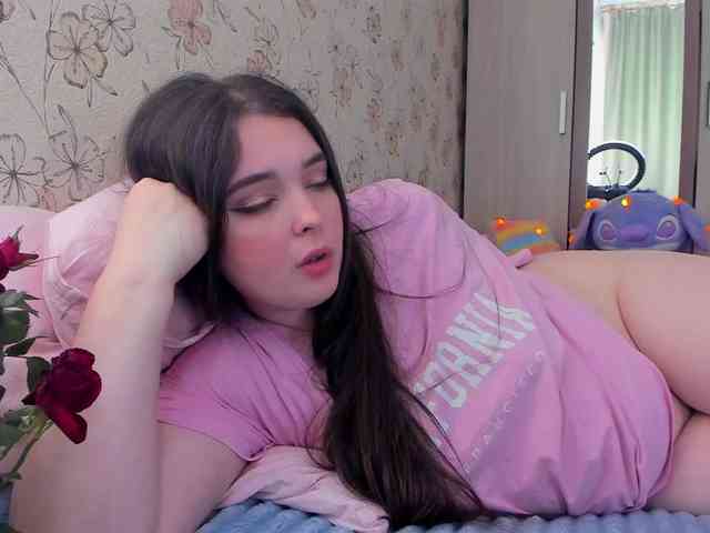 Alicenextdoor webcam