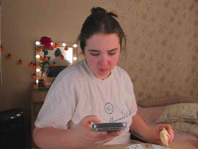 Alicenextdoor webcam