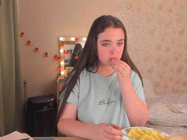 Alicenextdoor webcam
