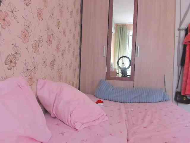 Alicenextdoor webcam
