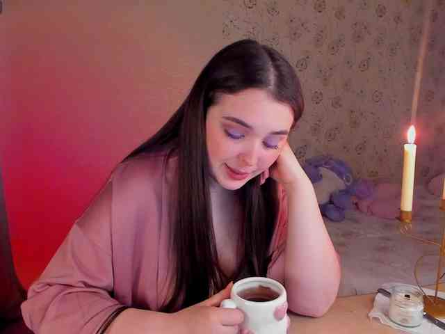 Alicenextdoor webcam