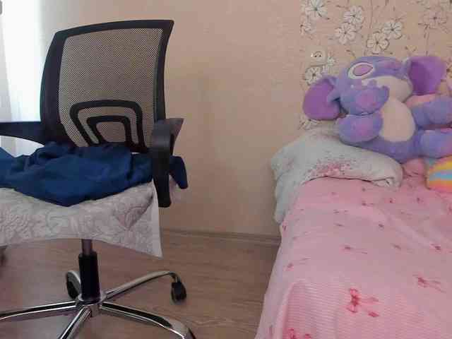 Alicenextdoor webcam