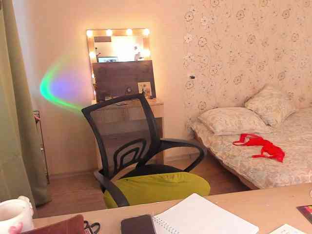 Alicenextdoor webcam