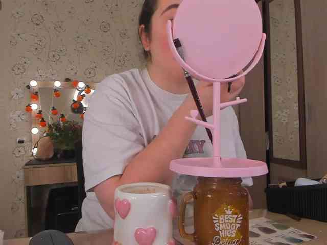 Alicenextdoor webcam