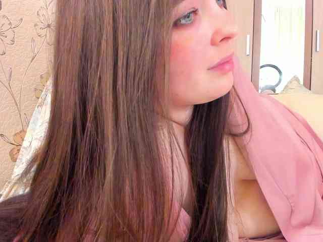 Alicenextdoor webcam