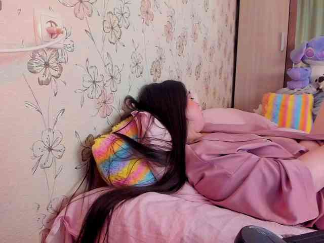 Alicenextdoor webcam