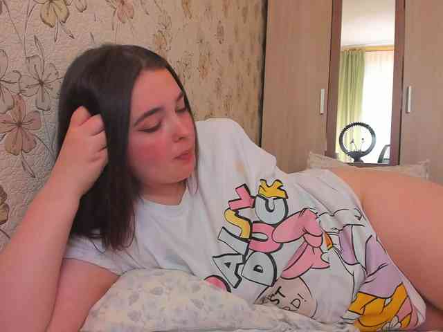 Alicenextdoor webcam