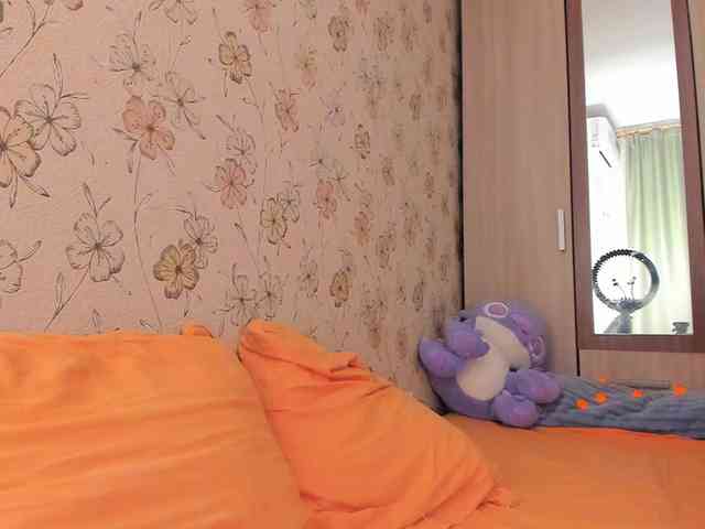 Alicenextdoor