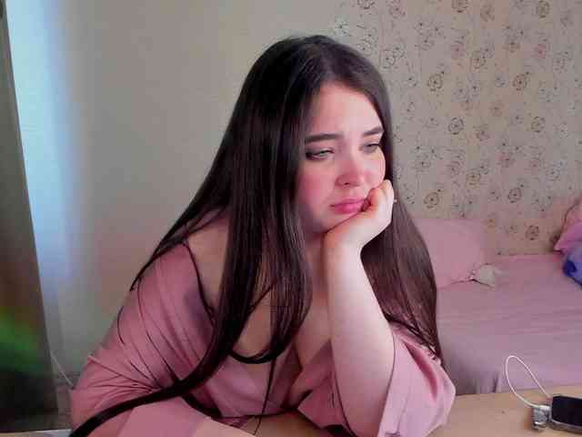 Alicenextdoor webcam