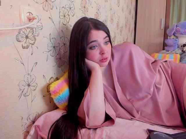 Alicenextdoor webcam