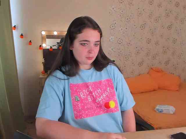 Alicenextdoor webcam