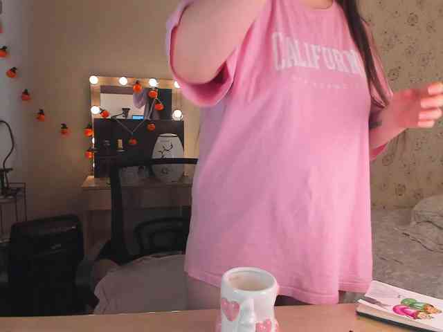 Alicenextdoor webcam