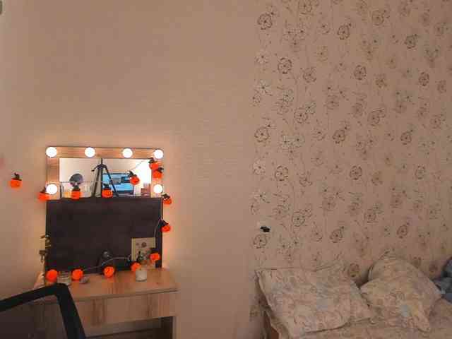 Alicenextdoor webcam