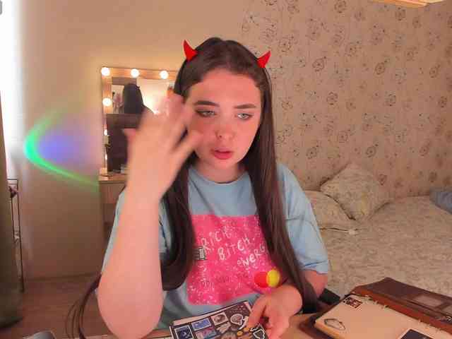 Alicenextdoor webcam