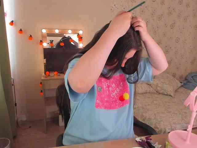 Alicenextdoor webcam