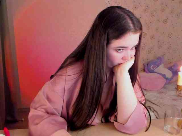 Alicenextdoor webcam