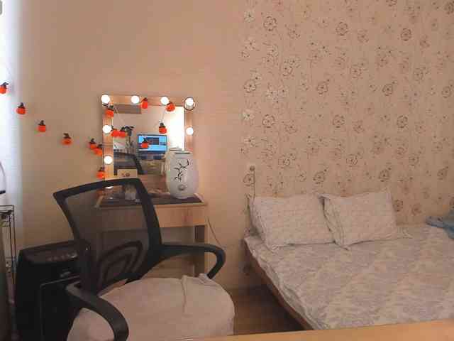 Alicenextdoor webcam