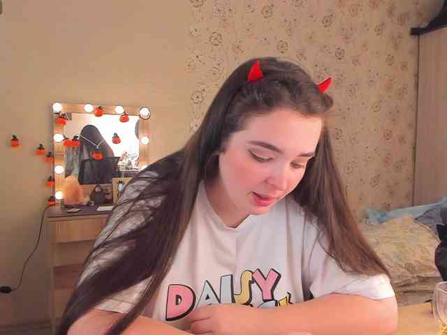 Alicenextdoor webcam