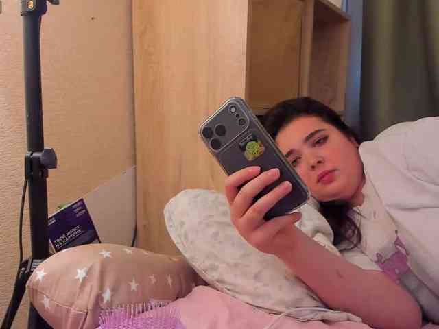 Alicenextdoor webcam