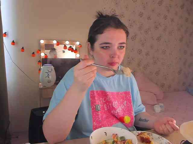 Alicenextdoor webcam