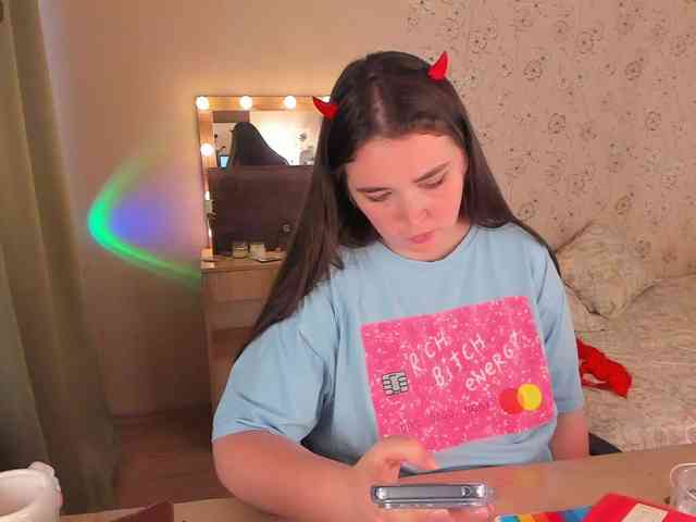 Alicenextdoor webcam