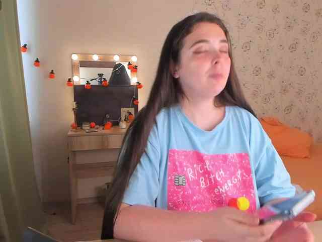 Alicenextdoor webcam