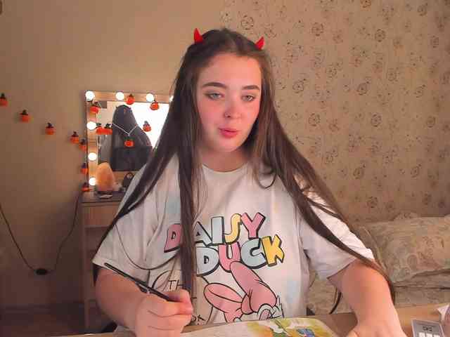 Alicenextdoor webcam