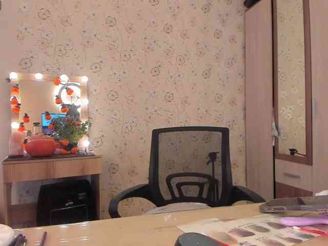 Alicenextdoor webcam