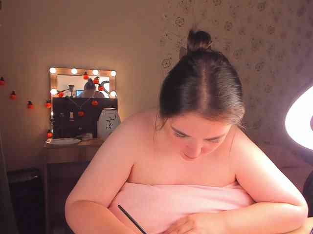 Alicenextdoor webcam