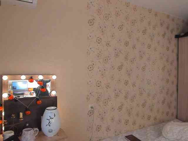 Alicenextdoor webcam