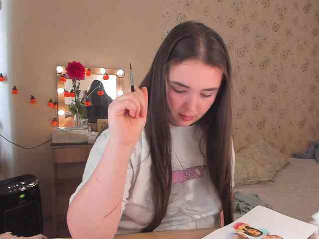 Alicenextdoor webcam