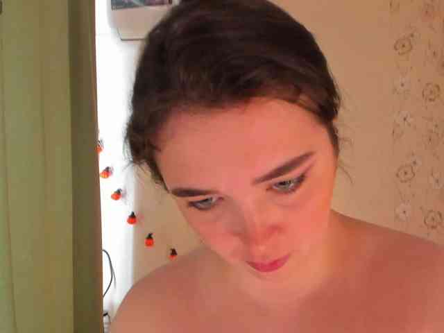 Alicenextdoor webcam