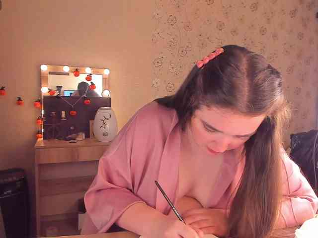 Alicenextdoor webcam