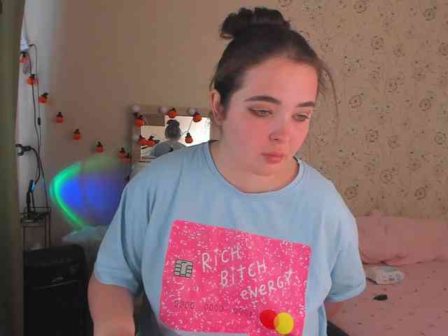 Alicenextdoor webcam