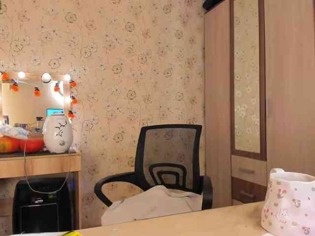 Alicenextdoor webcam