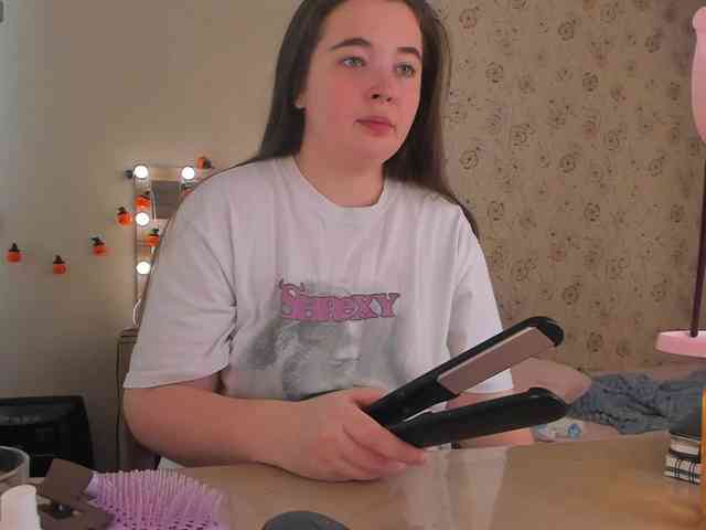 Alicenextdoor webcam