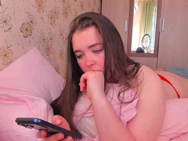 Alicenextdoor webcam