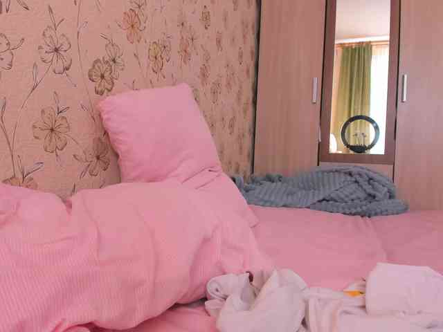 Alicenextdoor webcam