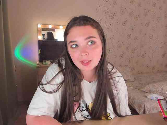 Alicenextdoor webcam