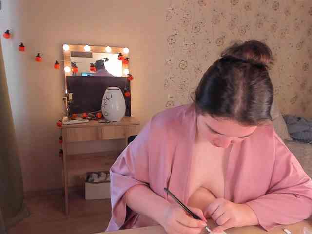 Alicenextdoor webcam