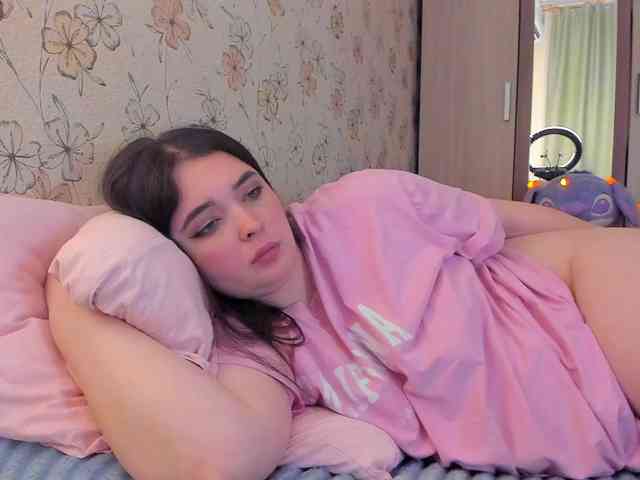 Alicenextdoor webcam