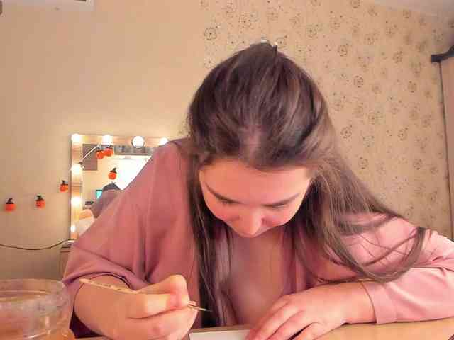 Alicenextdoor webcam