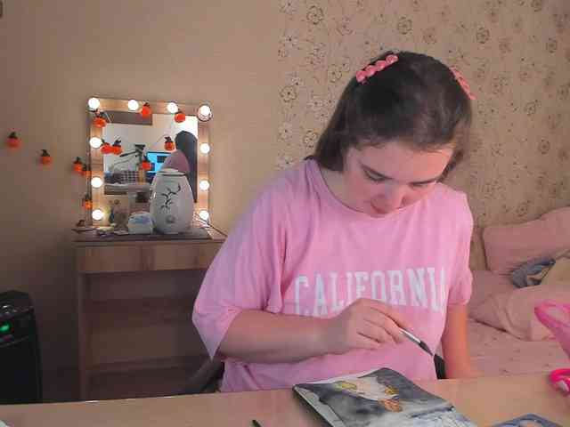 Alicenextdoor webcam